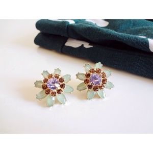 NEW Mint Sunflower Stud Earrings